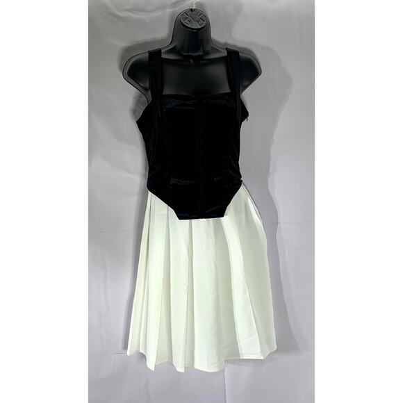 Extro & Vert Dresses & Skirts - EXTRO & VERT Women's Black-White Velvet Corset Contrast Pleated Mini Dress SZ 8